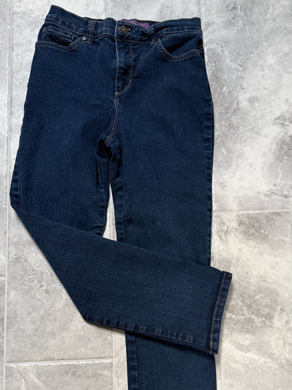 Gloria Vanderbilt Amanda Straight Leg Jeans